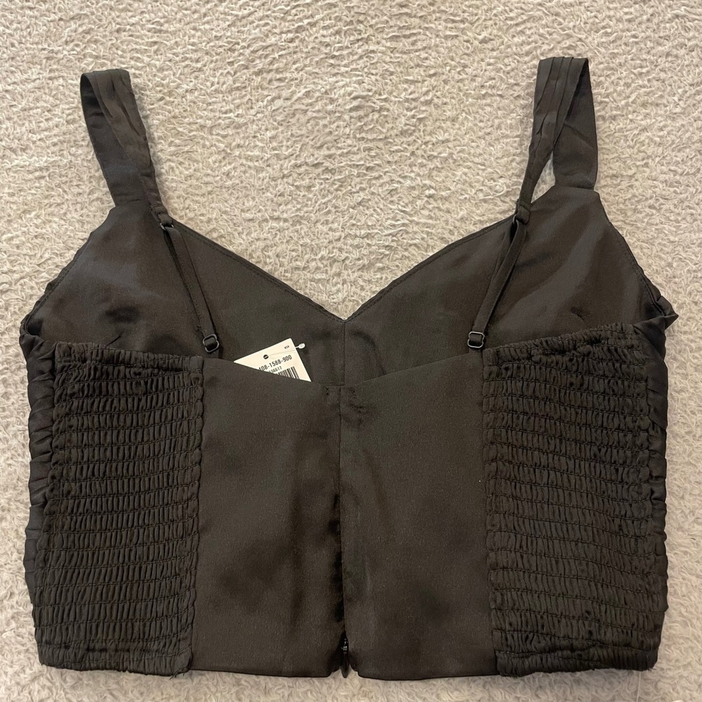 NWT Abercrombie & Fitch Satin Pleated Crop Top Womens XS Black Smocked Stretch - Picture 4 of 8